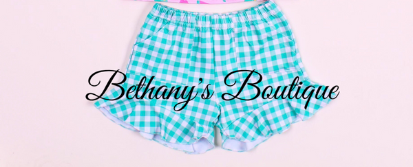 Plaid ruffle shorts with pockets